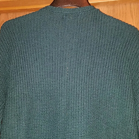 Green sweater - Picture 5 of 7